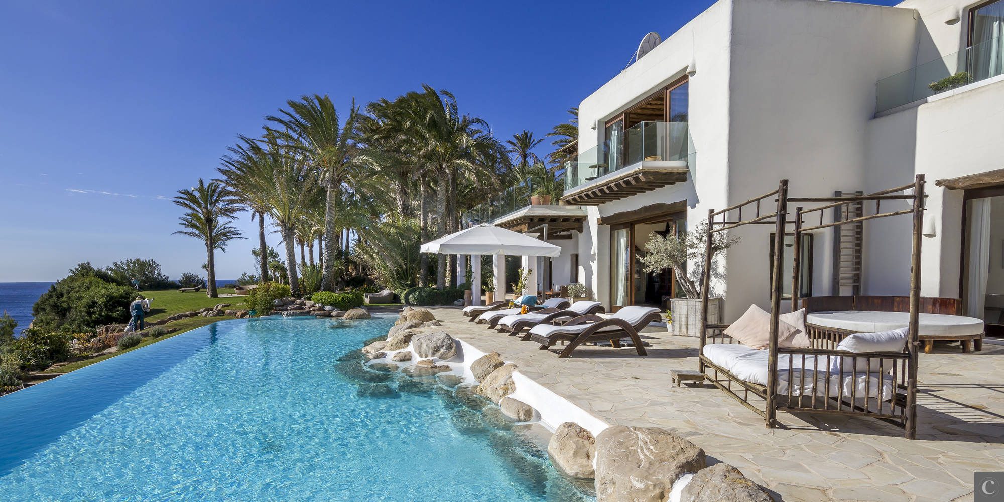This Villa Can Be Yours For Just €125K A Week