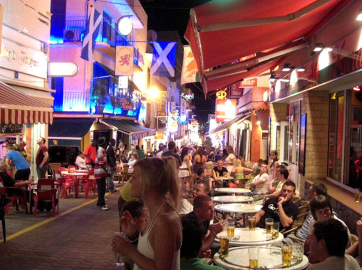 San Antonio Council Planning To Ban All Outdoor Terraces For 2017
