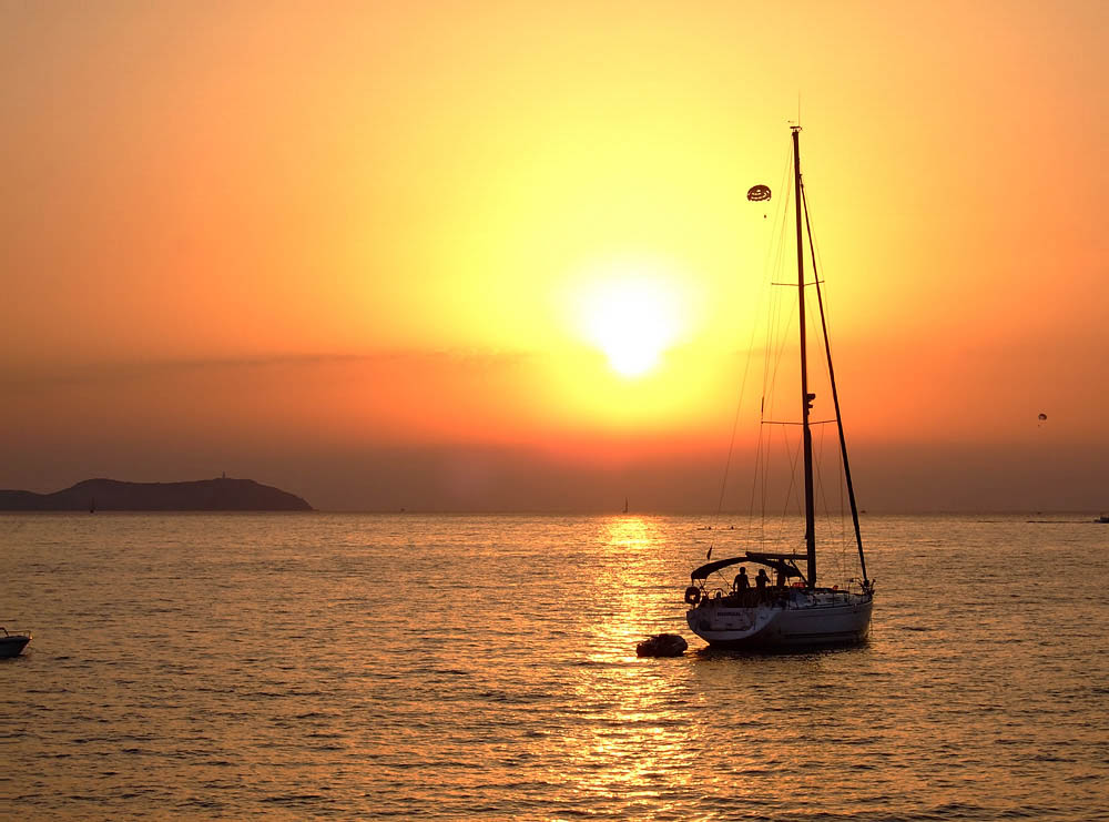 5 Of The Most Outrageous Boats You Can Rent In Ibiza