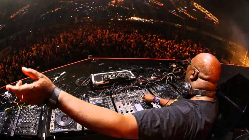 7 Unmissable Videos From Pure Carl Cox Last Night