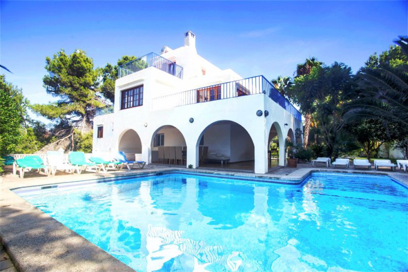When We Need Villas In Ibiza, Here Is The Company We Use And Why!