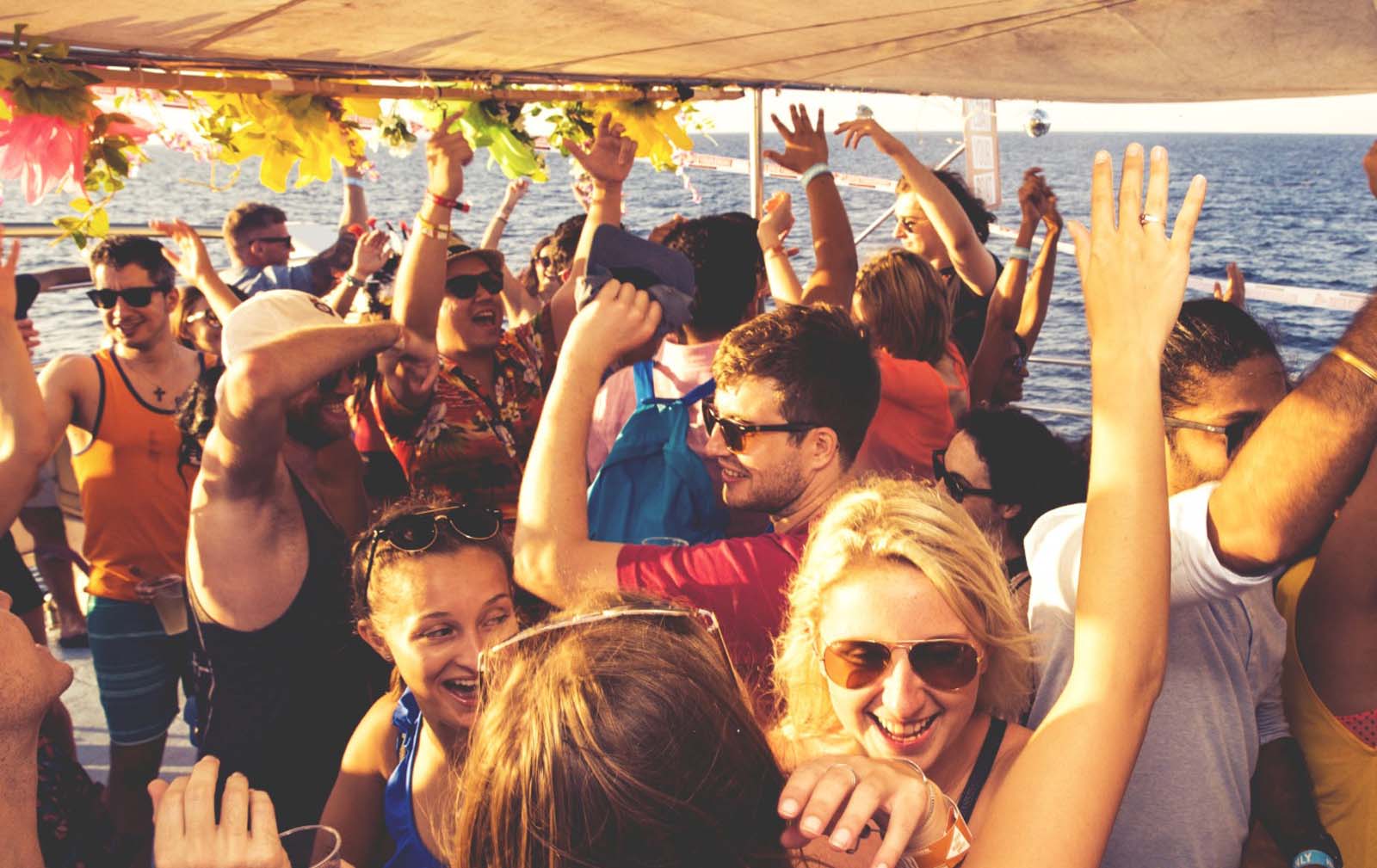While Other Boat Parties Stop This Month – Float Your Boat Keeps The Party Alive Till October!