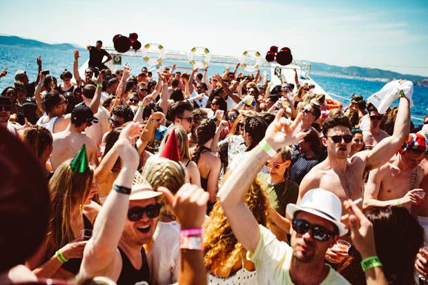 The Tracks That Shape The Summer: Energy 52 – Café del Mar