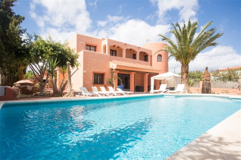 Stunning  Morrocan Style Villa For Up To 14 People Just Minutes From Playa d’en Bossa! Villa Alberto