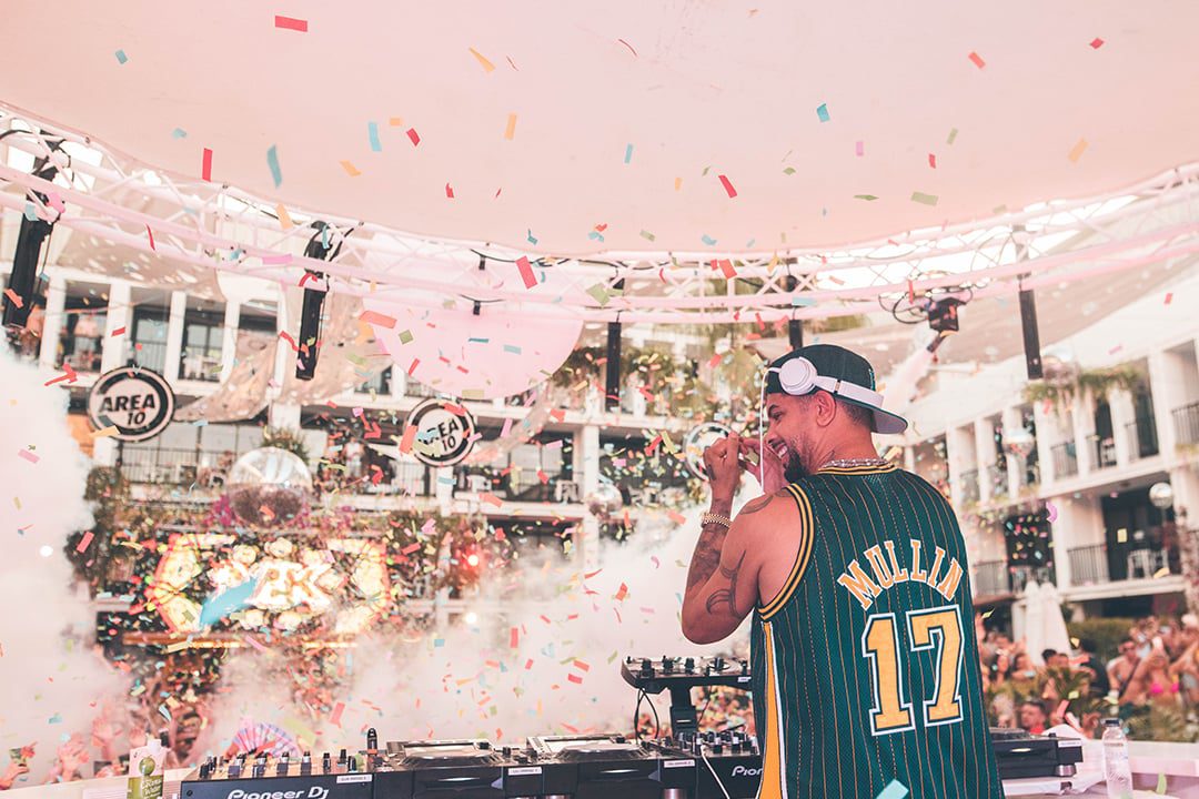 MK Area 10 Pool Parties Back At Ibiza Rocks