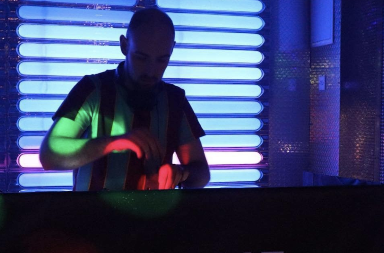 Introducing: Jakadam